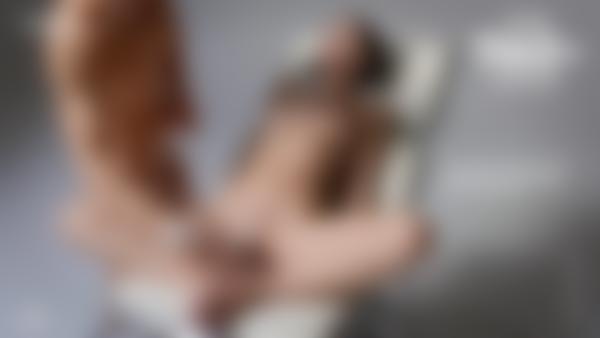 Екранна снимка №12 от филма Вибрационен еротичен масаж