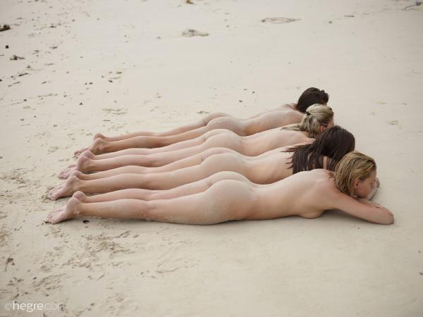 Bild #4 aus der Galerie Ariel, Marika, Melena, Maria, Mira Sexy Sandskulpturen